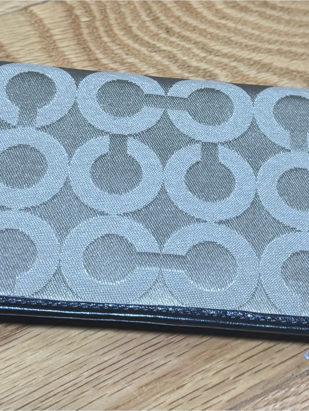 Coach Neutral Jacquard Continental cheque portfolio in Khaki and Chalk